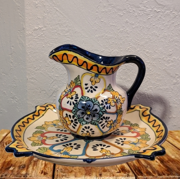 Vintage Mexican vase and plate - Picture 1 of 8